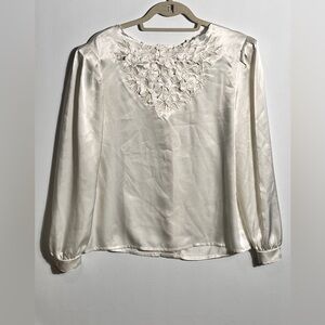 NICOLA Vintage Cream Ivory Blouse Satin with Textured Floral Design sz 10